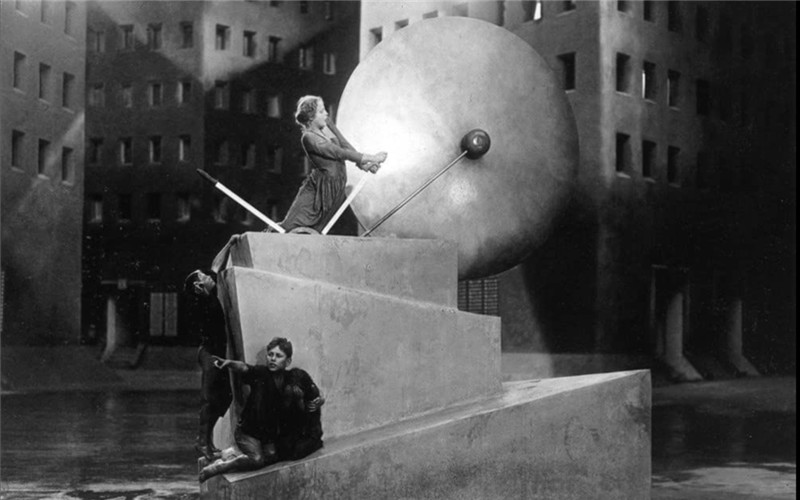 Brigitte Helm and Horst von Harbou in Metropolis (1927) 
