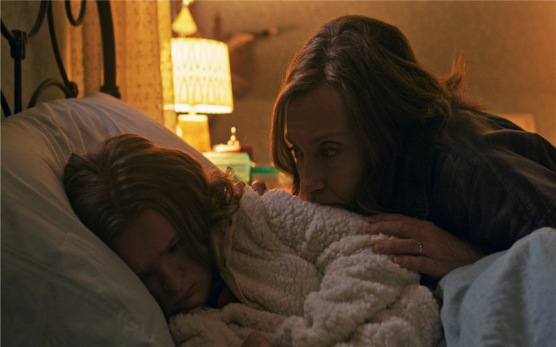 Toni Collette and Milly Shapiro in Hereditary (2018)