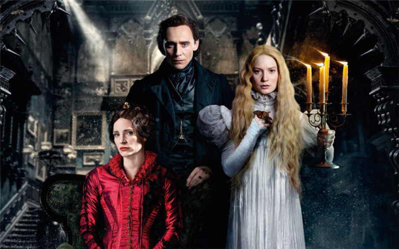 Tom Hiddleston plays Thomas Sharpe and Mia Wasikowska plays Edith Crushing in Crimson Peak